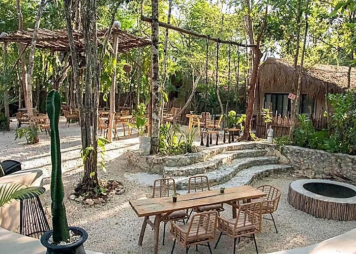 The Yellow Nest 4* Riviera Maya